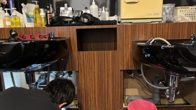 シャンプー中の首の負担を軽減⭐︎当サロンが「シャンプー台の高さ」にこだわったプチリフォームを行った理由