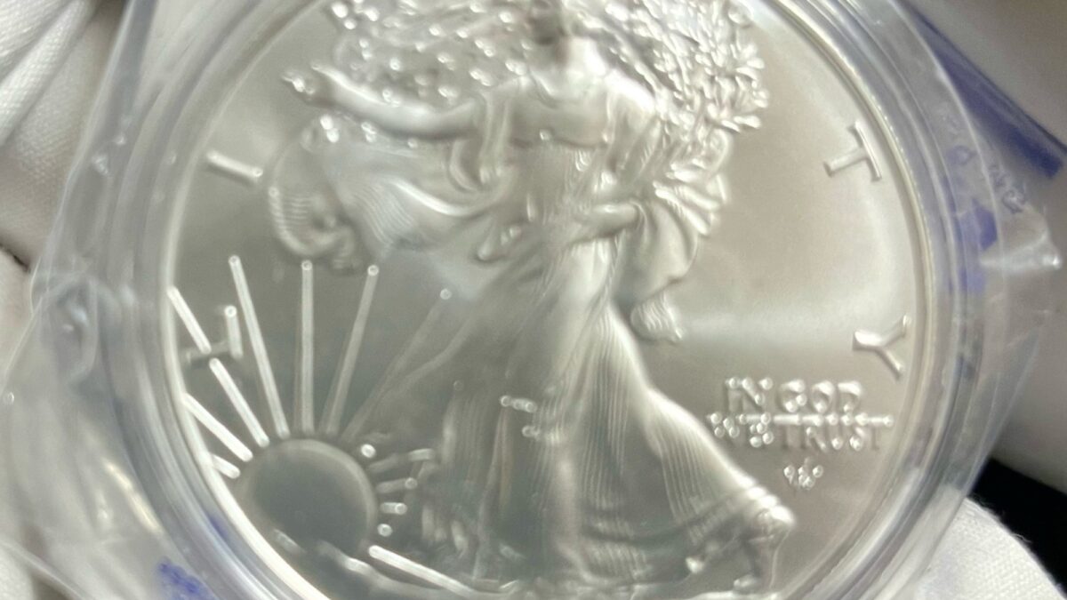 【日本初】現物資産を美しさに変える。1オンス銀貨で受ける「資産防衛美容」開始のお知らせ／奈良のこだわり美容室ACT